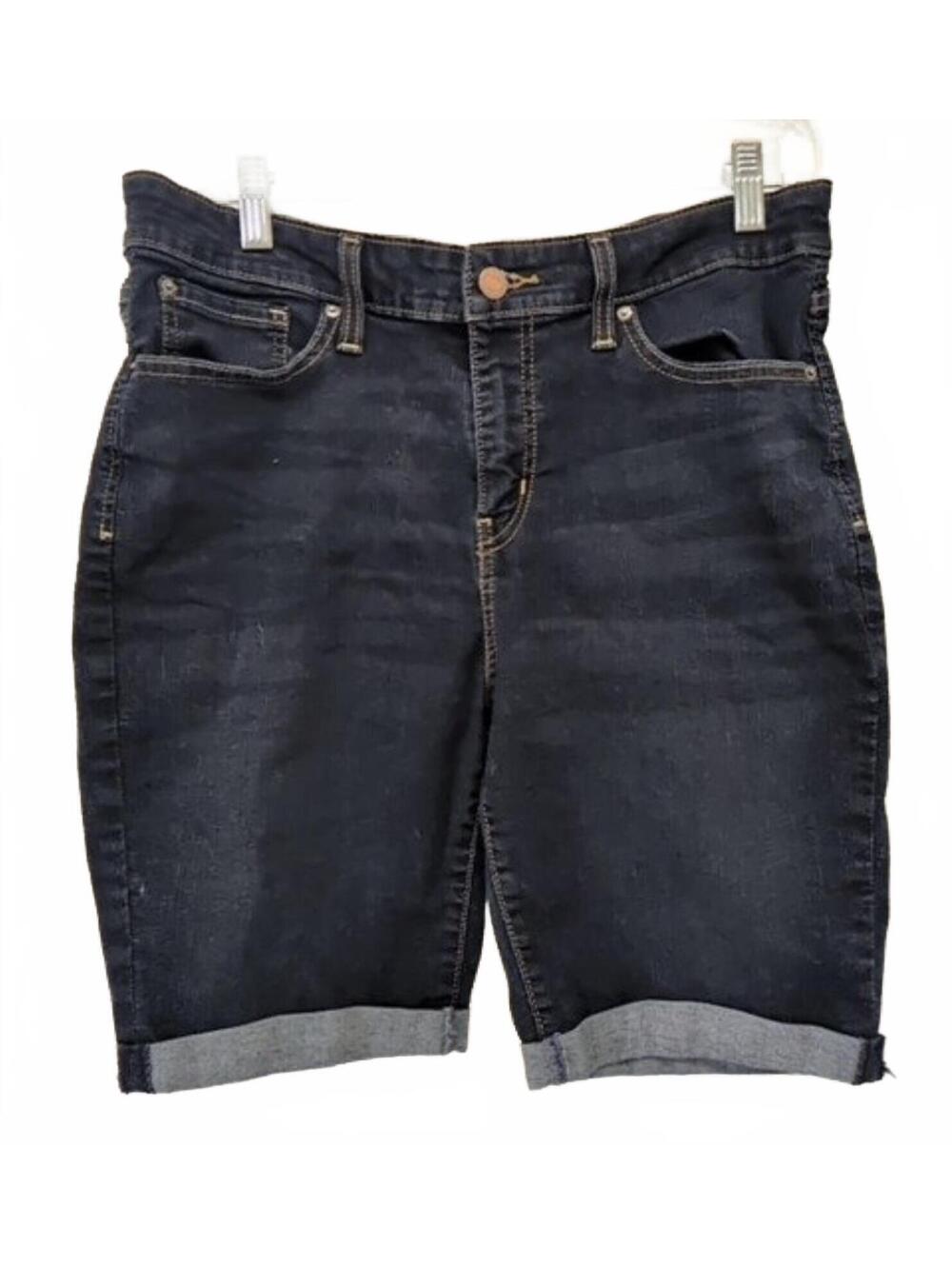 EUC Signature by Levi Strause & Co Bermuda Shorts size 14